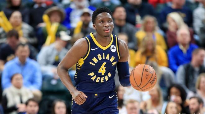 假摔来博得 假摔来博得