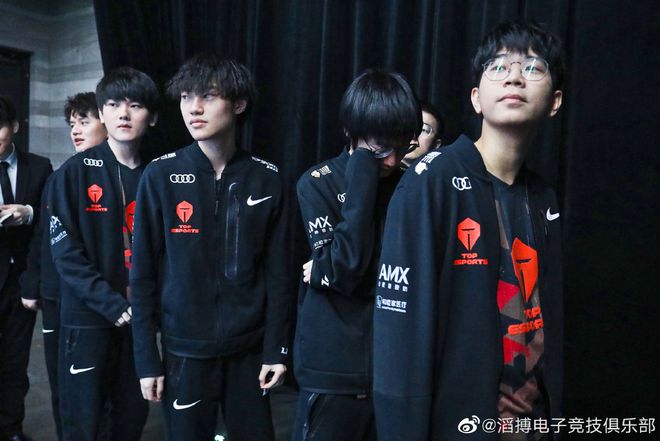 数热爱足球 数热爱足球